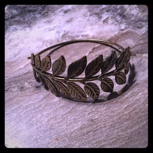 ModCloth leafed cuff bracelet